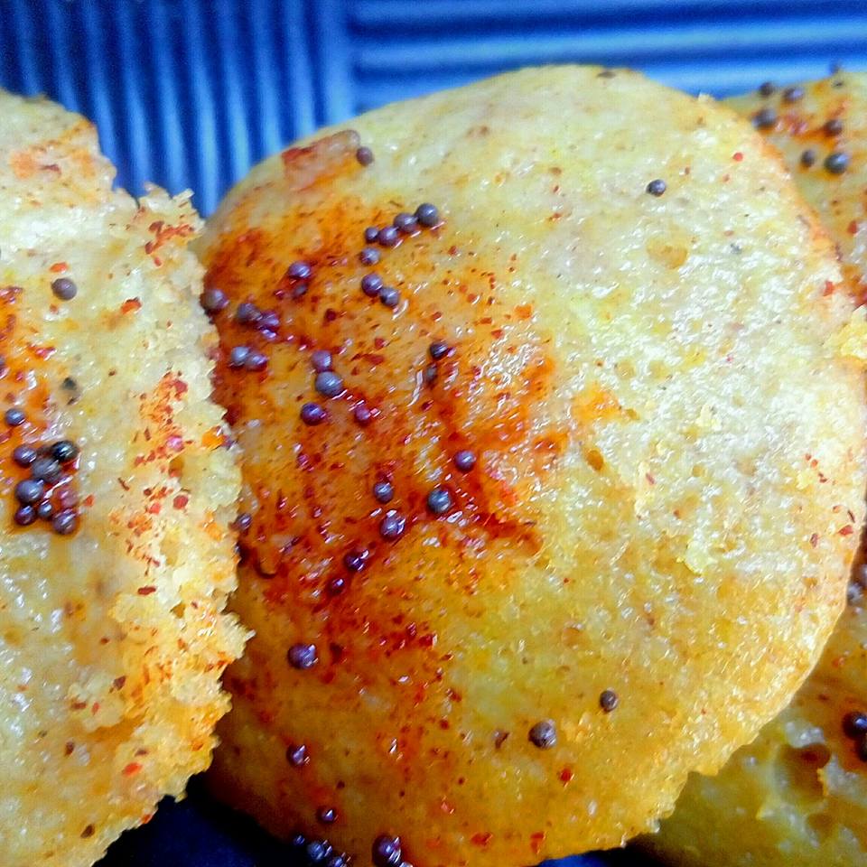 Oats Idli with Tadka Recipe