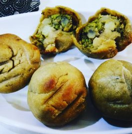 Aloo Matar ki Masala Baati Recipe