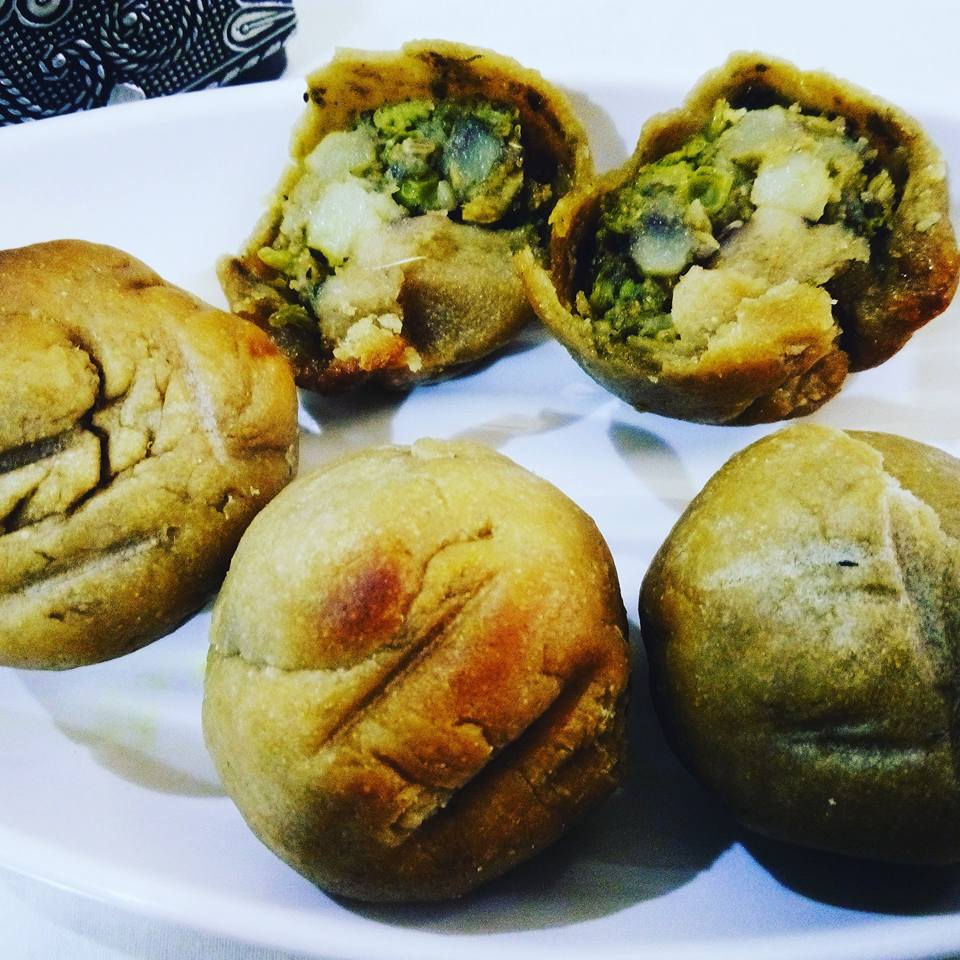 Aloo Matar ki Masala Baati Recipe