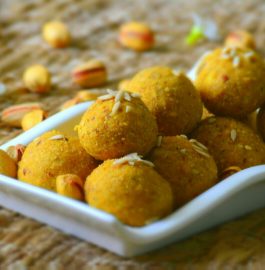 Besan Ke Laddu Recipe