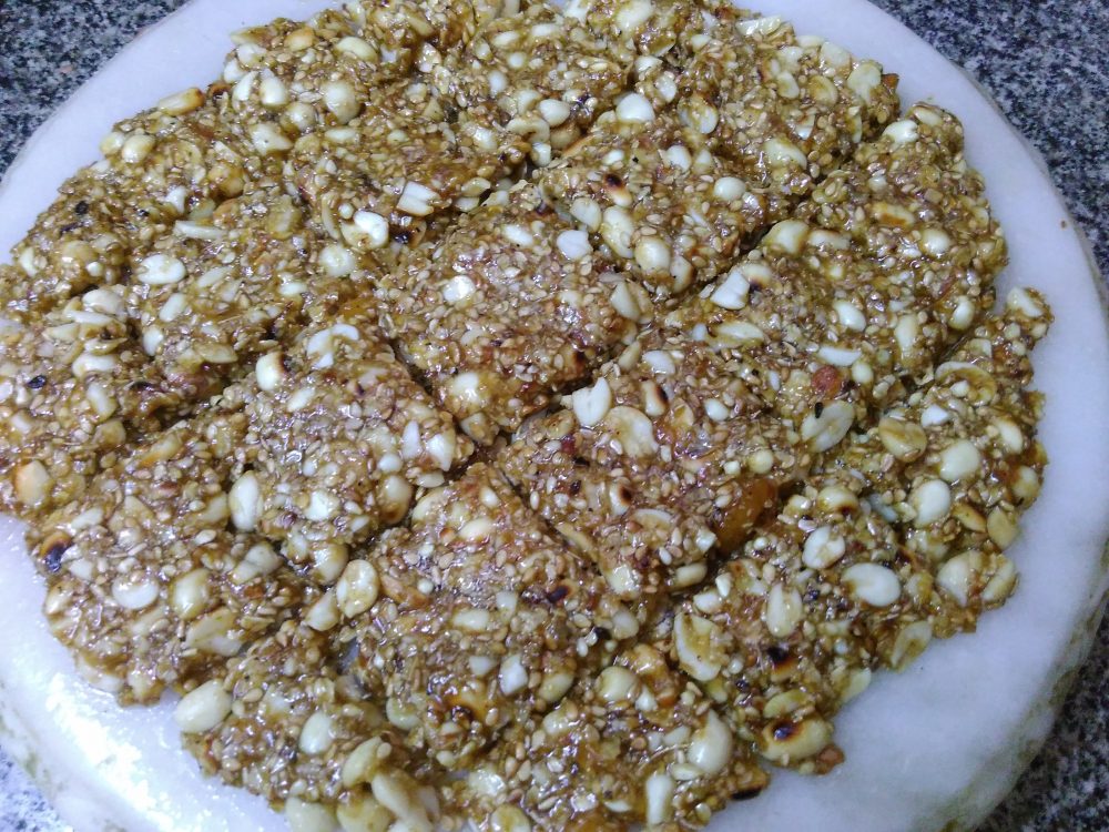 Peanuts Til ki Chikki ( Homemade Energy Bar) Recipe