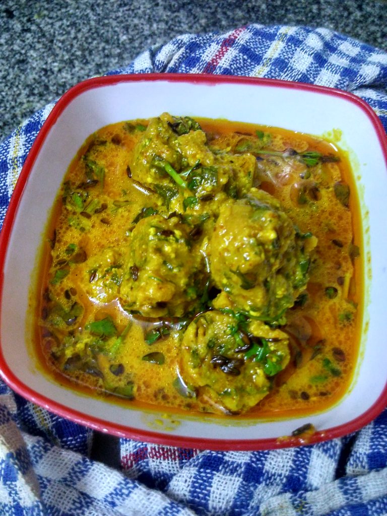 Rajasthani Palak/Spinach ke Gatte ki Sabzi Recipe