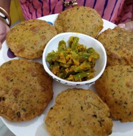 Methi Pooris Recipe