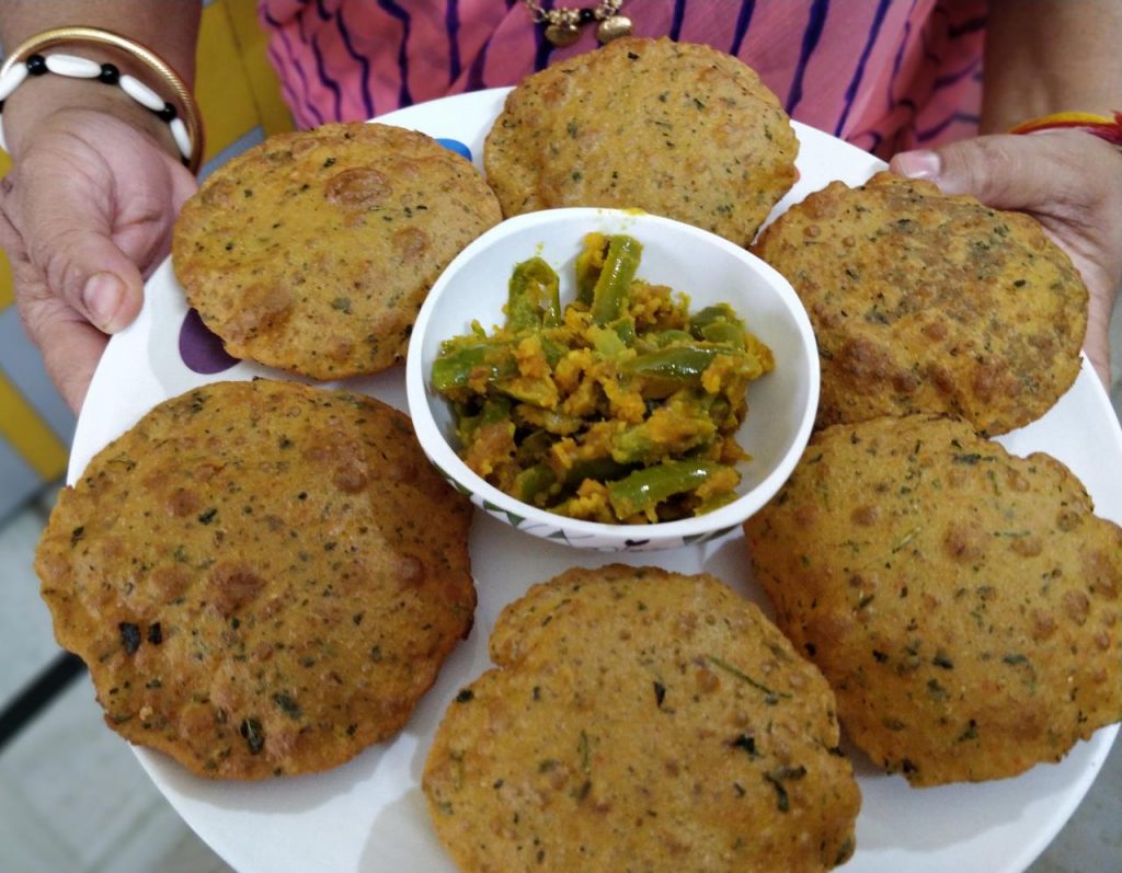 Methi Pooris Recipe