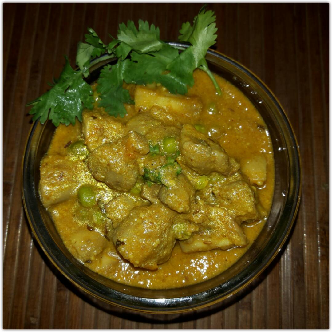 MUSHROOM MATAR CURRY (NORTH INDIAN STYLE) Recipe