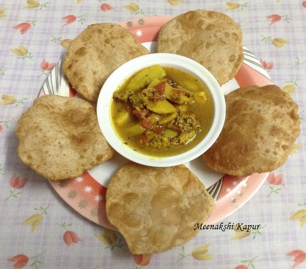 Bedmi Puri with Aloo Wadi ki Sabzi Recipe