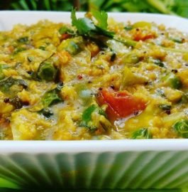 Vegetable Oats Khichdi - Yummy Breakfast