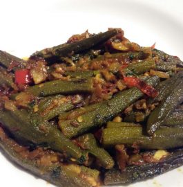 Bharwan Bhindi / Stuffed Okra Recipe