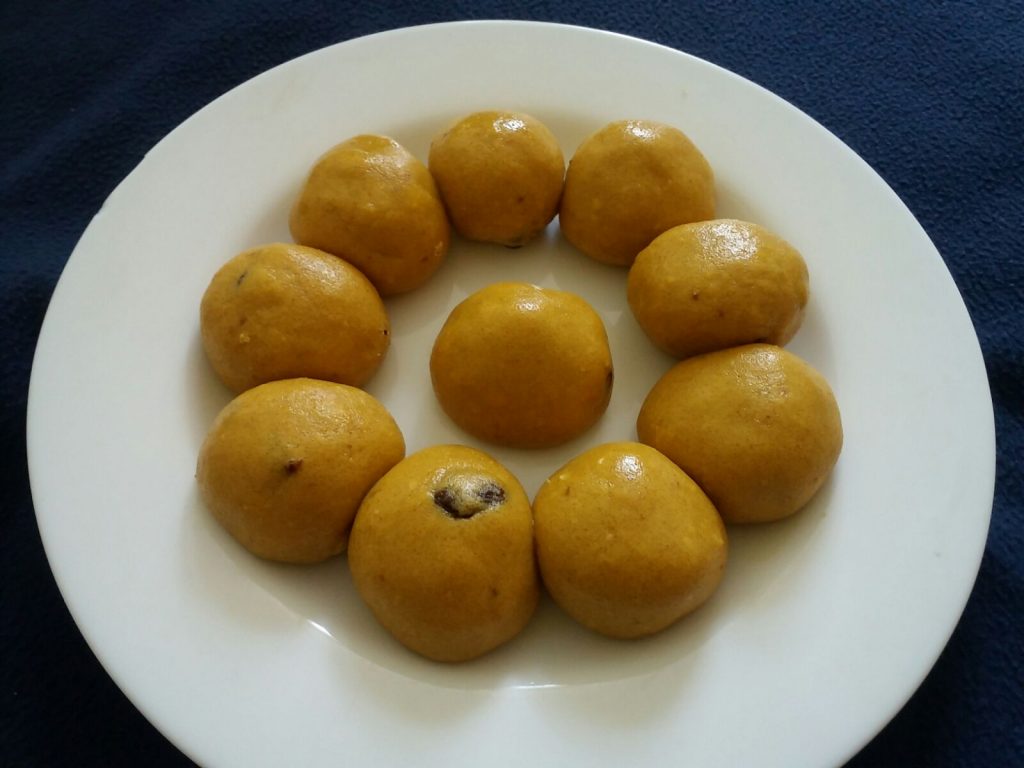 Besan Ladoo Recipe