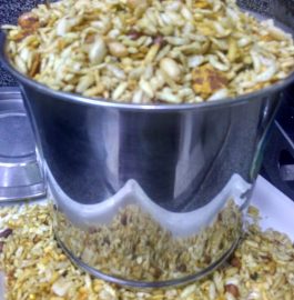 Chiwda Mixture Namkeen Recipe