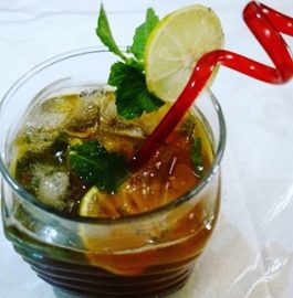 Ice Tea with Lemon and Mint - Refreshing!