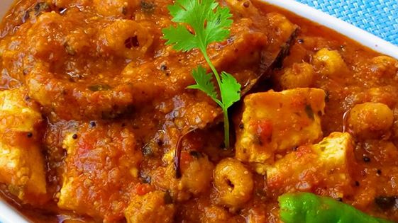 Paneer Phool Makhane Gravy - Tasty Curry