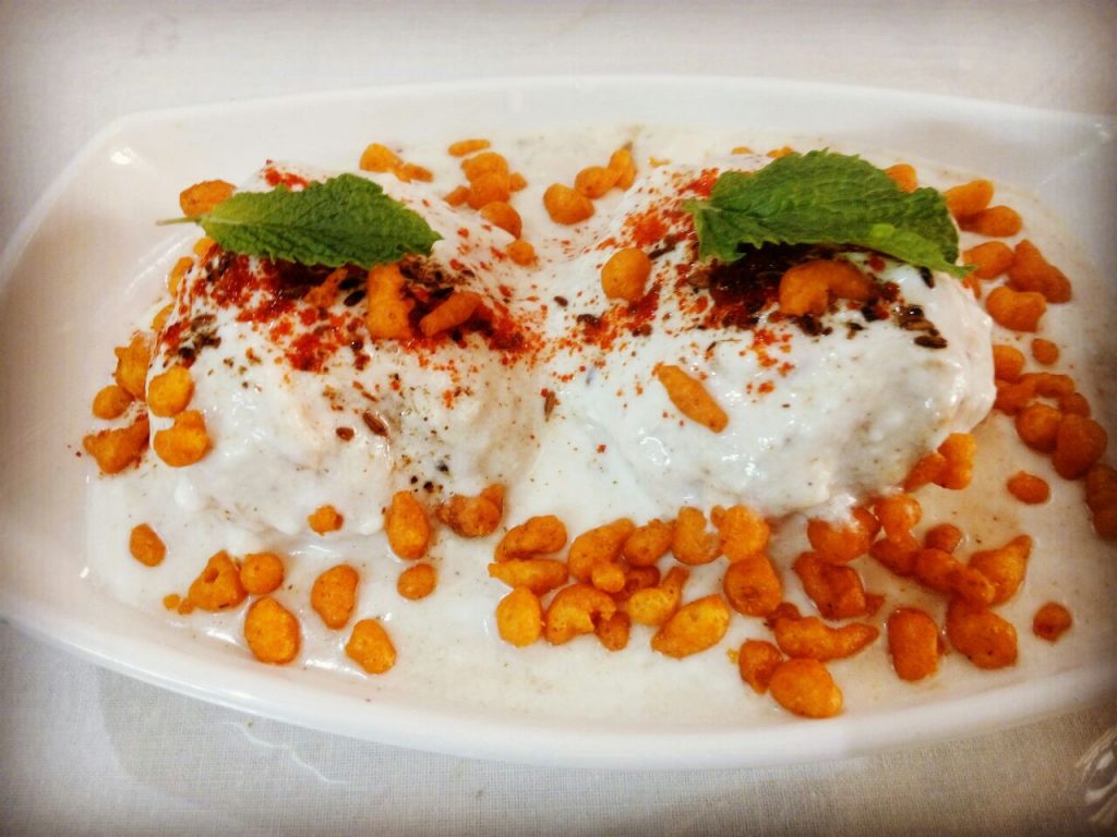 Chatori Chaat wale Dahi Bhalle (Bade) Recipe