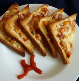 Cheese Chili Toasts Recipe