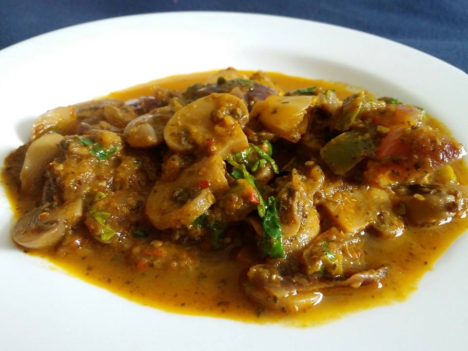 Kadhai Mushroom Gravy - Zayka Ka Tadka