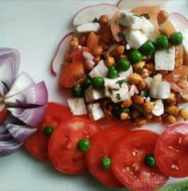 Black Chickpeas (Kale Chana) & Paneer salad Recipe