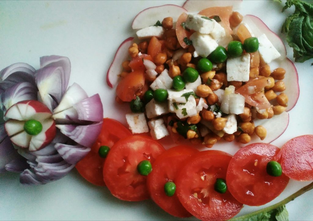 Black Chickpeas (Kale Chana) & Paneer salad Recipe