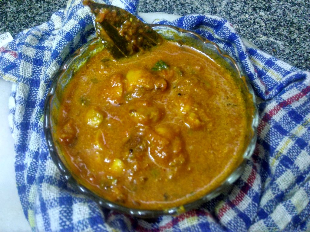 Shahi Mushroom in Tomato Gravy Recipe