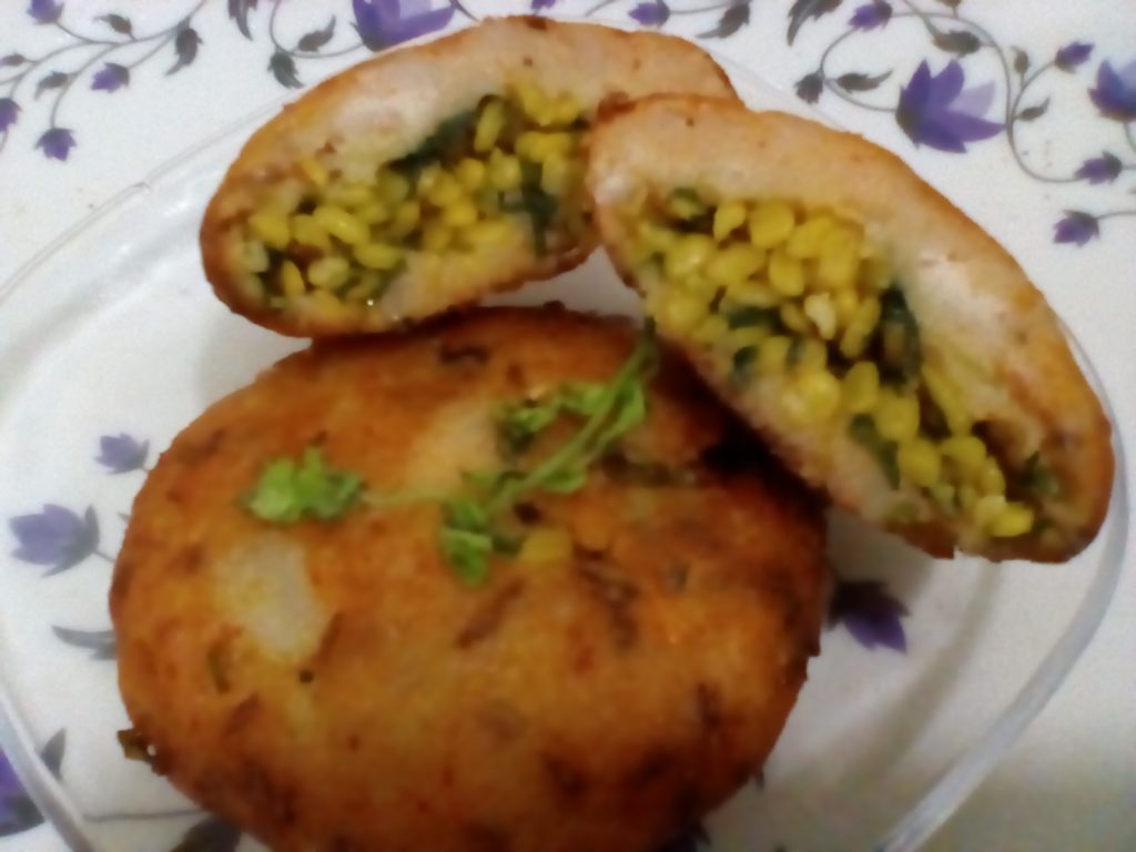 Moong Stuffed Bread Tikki Recipe