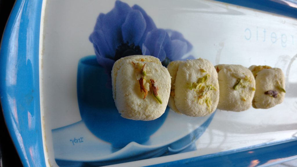 Kesar Malai Sandwich Recipe