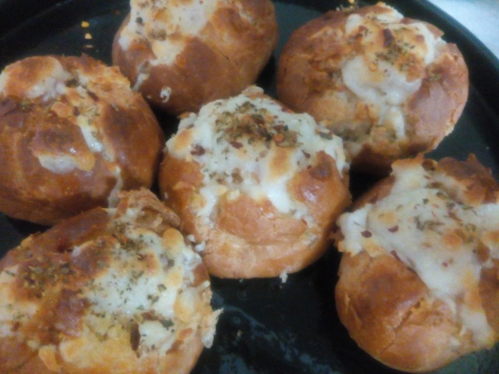 Cheesy Garlic Buns Recipe