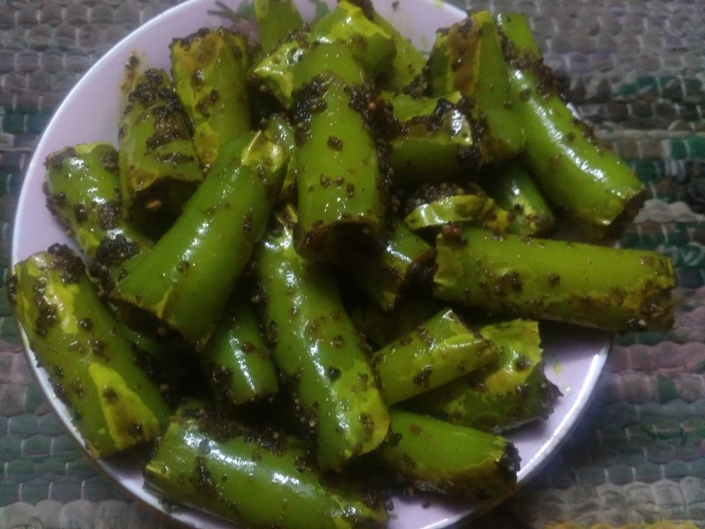 Hari Mirch Achaar Recipe