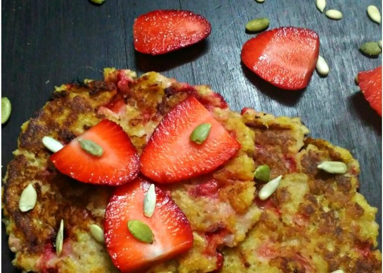 Oats Strawberry Pancake-Instant and Fruity