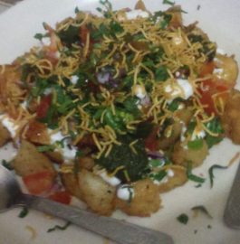 Idli Chaat : A Delicious Indian Snack !