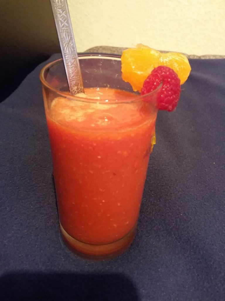 Raspberries and Orange Smoothie - Kids Special!!