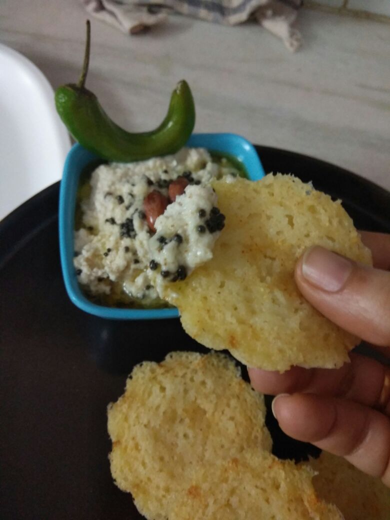 Suji Cupcakes with Coconut Chutney - Healthy Snack