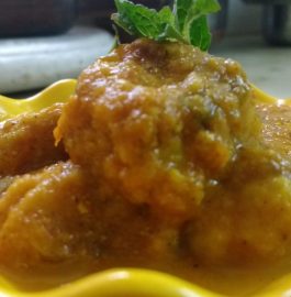 Steam Bottle Gourd Kofta - Tasty Curry!