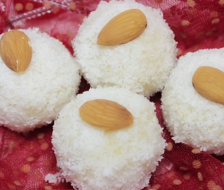 Petha Nariyal Laddoo - Delicious Recipe!