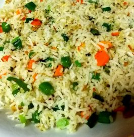 Fried rice with leftover rice - instant meal