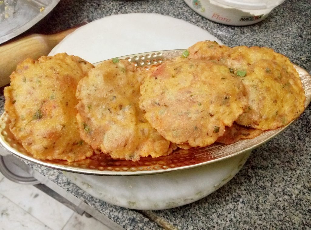 Multigrain Aloo Methi Masala Poori- Wholesome Meal