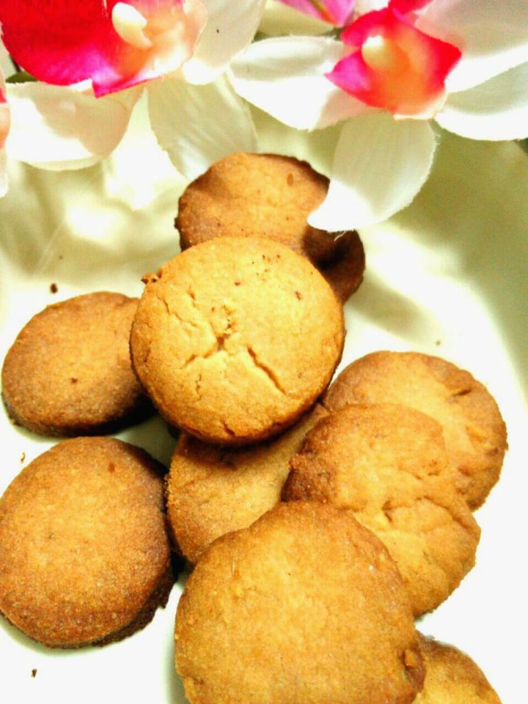 Jeera Wheat Cookies - Tea-time Snack!