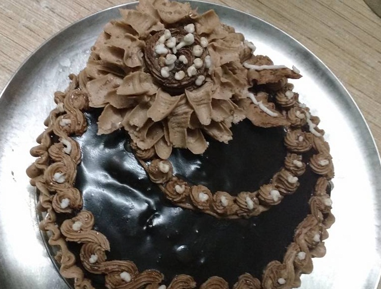 Chocolate Ganache Cake - Delicious Bite!