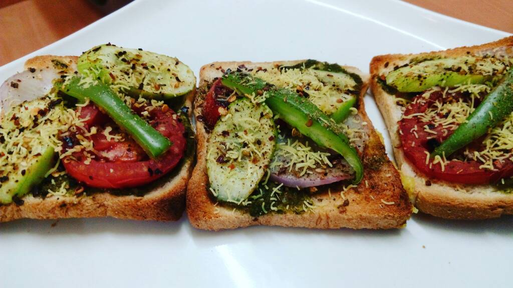 Vegetable Garlic Bread Recipe