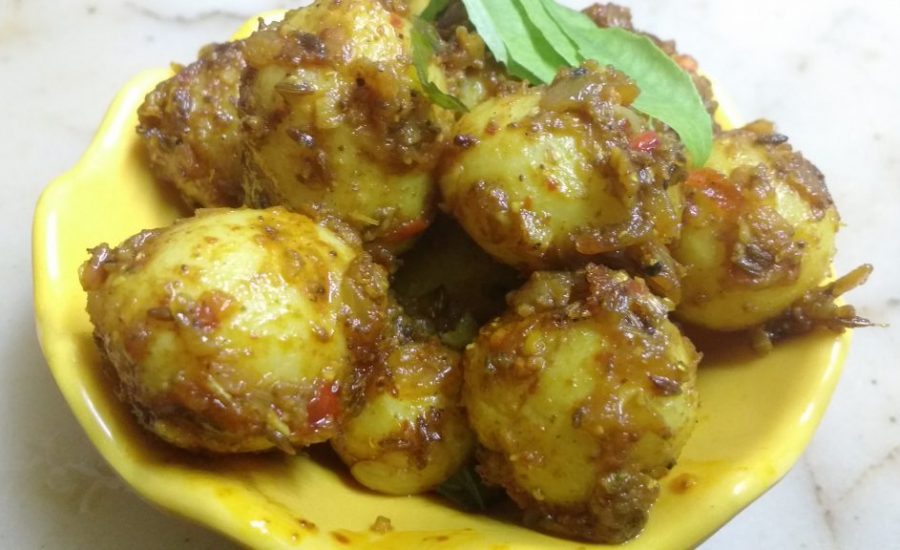 Lehsuni Baby Potatoes - Quick Curry