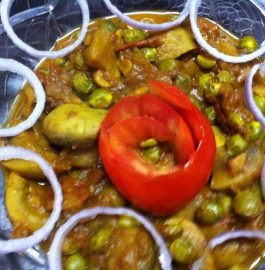 Mushroom Matar Creamy Masala - Spicy Curry!