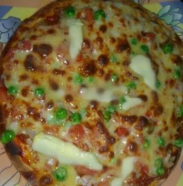 Veg Cheese Pizza - Popular Italian Dish