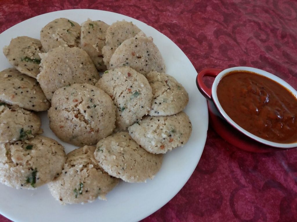 Masala Oats Idli With Tadka - Healthy Bite