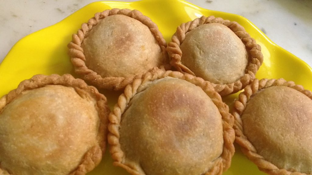 Aloo Ki Kachori - Tasty And Popular Snack