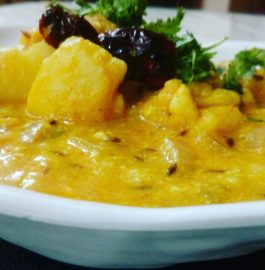 Dahi Vale Aloo Recipe