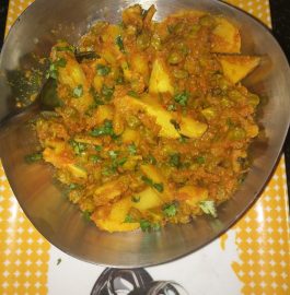 Hariyali Chhole Aloo Curry Recipe