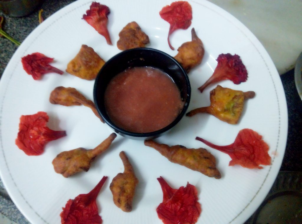 Gulmohar Flower Pakora Recipe