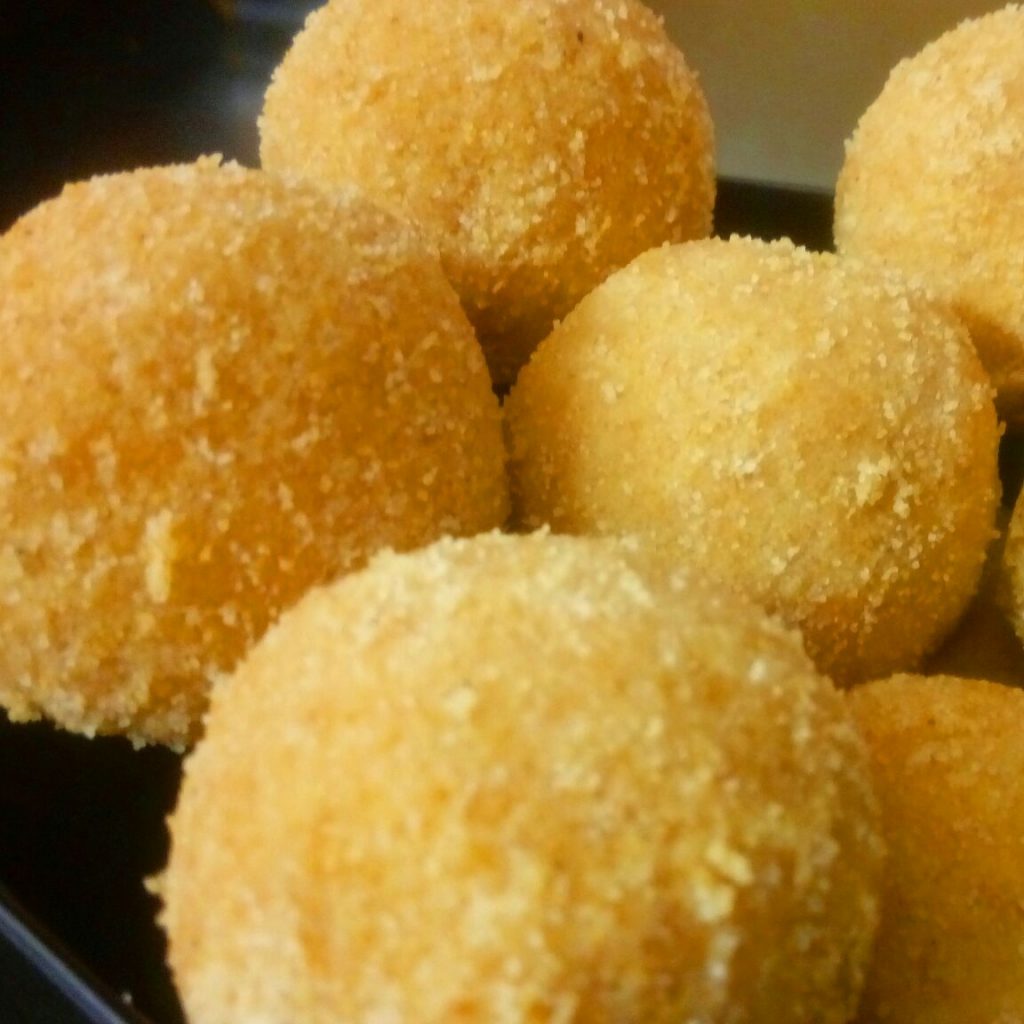 Moong Dal Laddoo Recipe