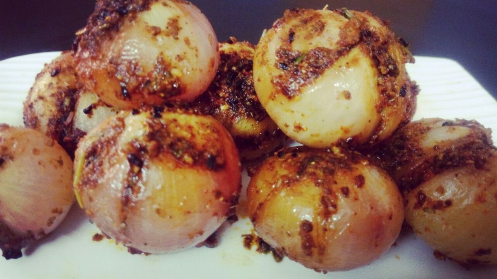 Stuffed Achari Onions Recipe