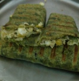Breakfast Wrap Recipe With Spinach & Paneer