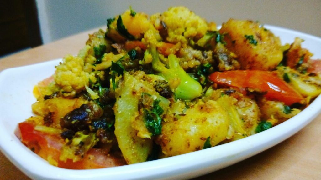 Dry Aloo Gobhi Curry Recipe