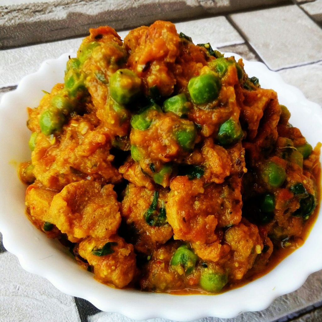 Dry Soya Matar Curry Recipe